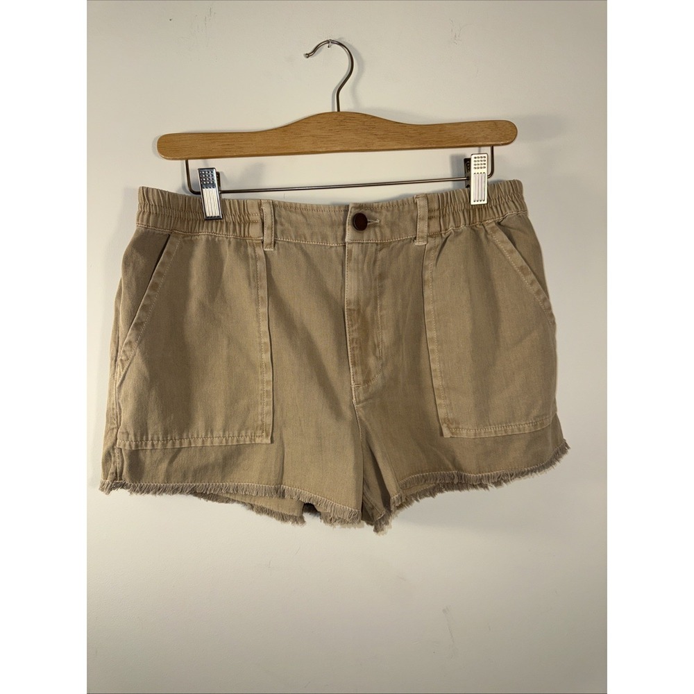 O'Neill Cream colored denim cut‎ off denim Jean shorts women's size L